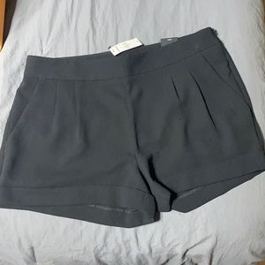 Mid rise black express dress shorts